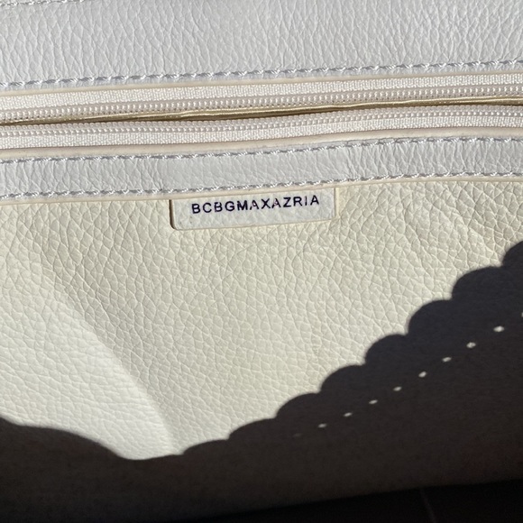 BCBG max Azria white leather bag large tote Computer bag? - Picture 7 of 8